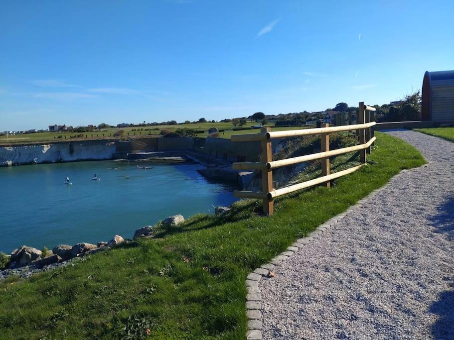 Spring Tide Cliff Top Glamping Pod With Direct Sea Views Birchington-on-Sea Esterno foto